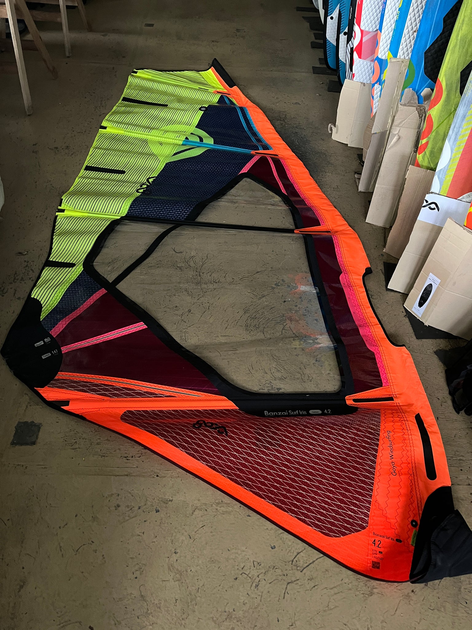 Vela Usada Banzai Surf Iris 4.2 2025