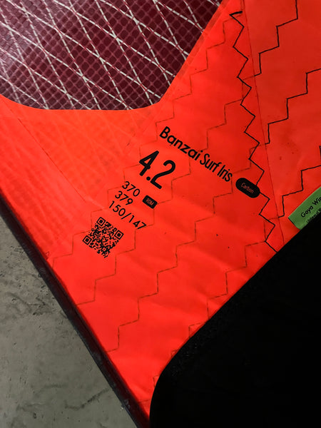 Vela Usada Banzai Surf Iris 4.2 2025