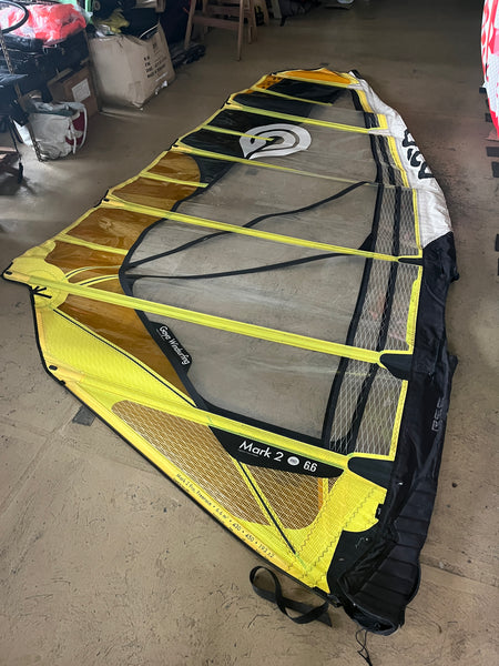 Vela Usada Mark 2 6.6 2019